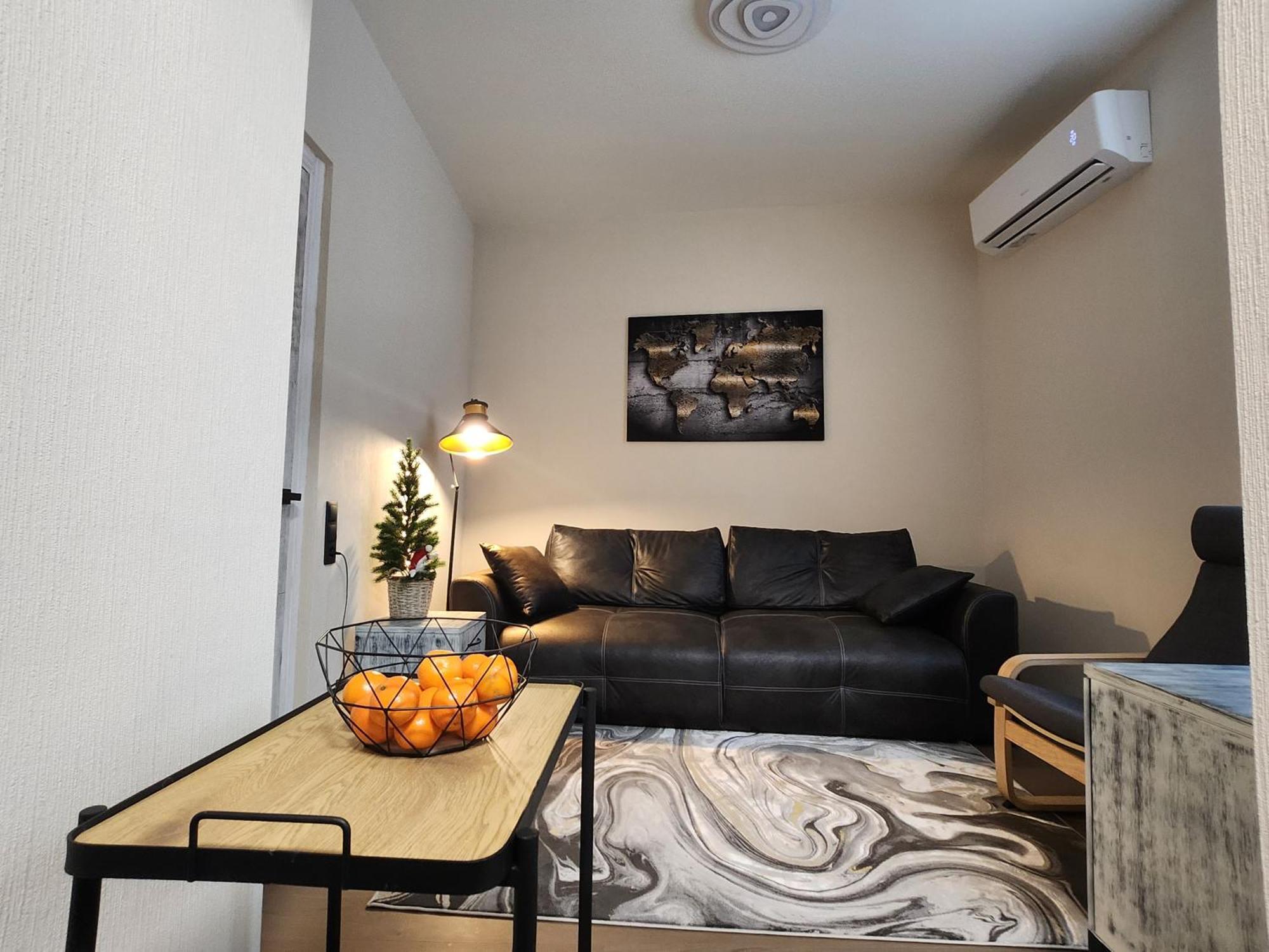 Seapark With Private Entrance And Parking *